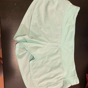 Lululemon speed up LR short 2.5”